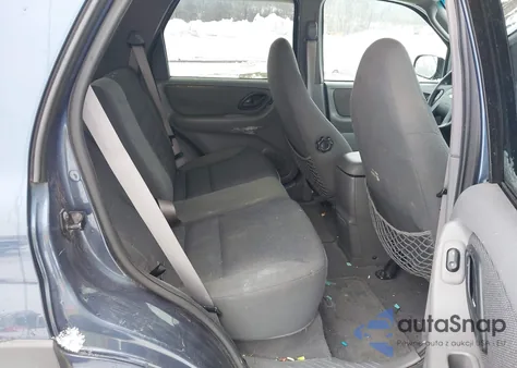 2001 Ford Escape Xlt z USA, uszkodzony, nr VIN 1FMYU041X1KC58554